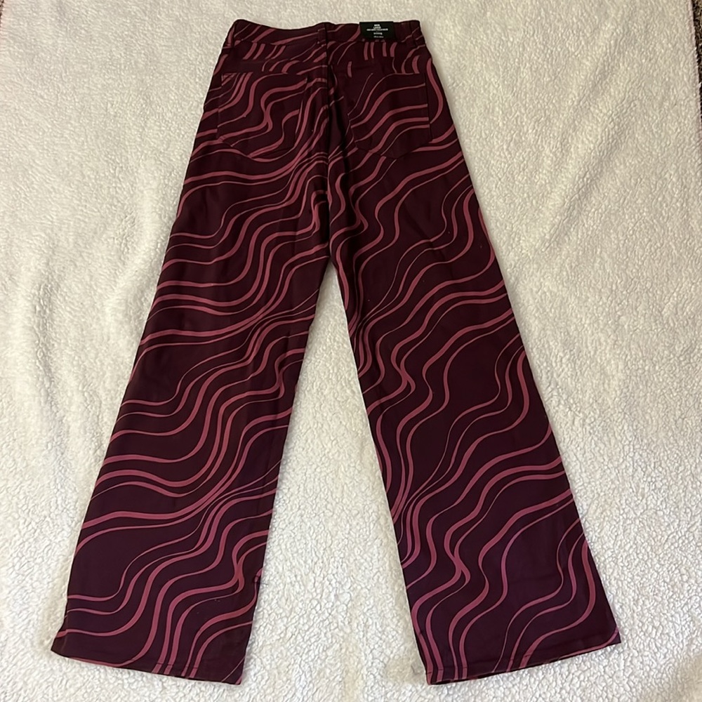 NWT H&M Divided Zebra Wide Leg Jeans  SZ 6 - Picture 2 of 10